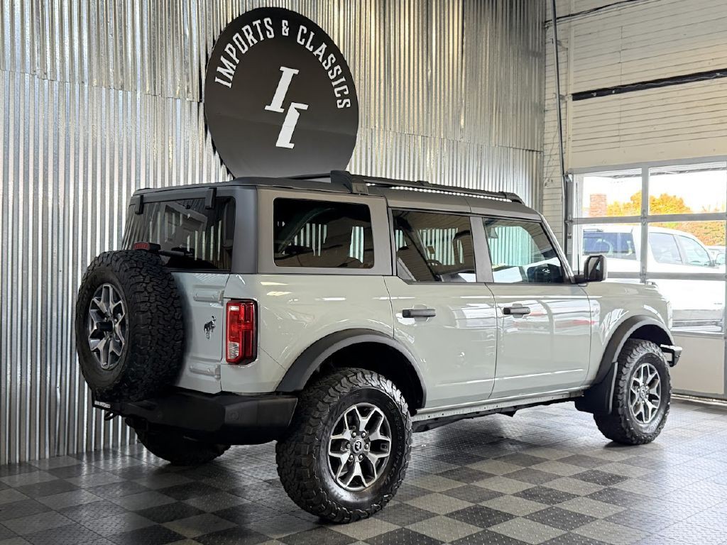 2023 Ford Bronco Image 3