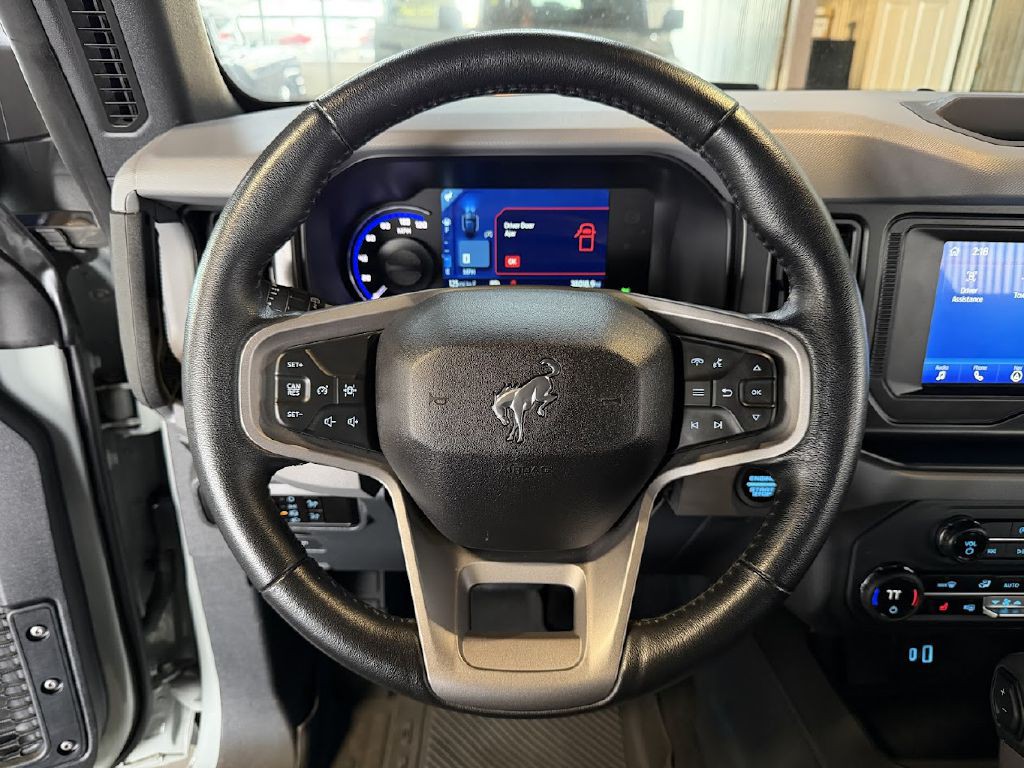 2023 Ford Bronco Image 18