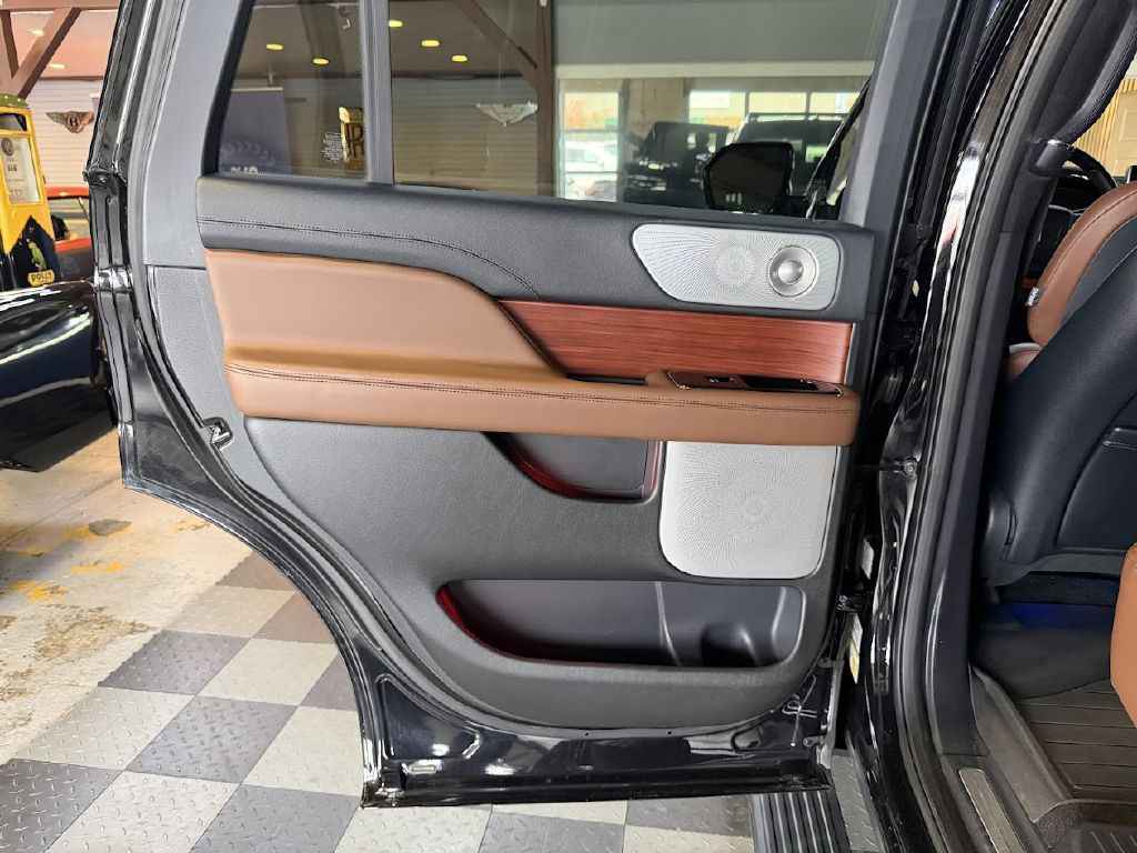 2024 Lincoln Navigator Image 28