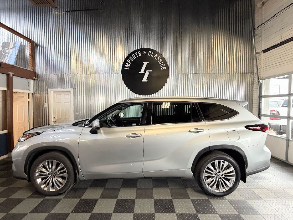 2024 Toyota Highlander Image 8