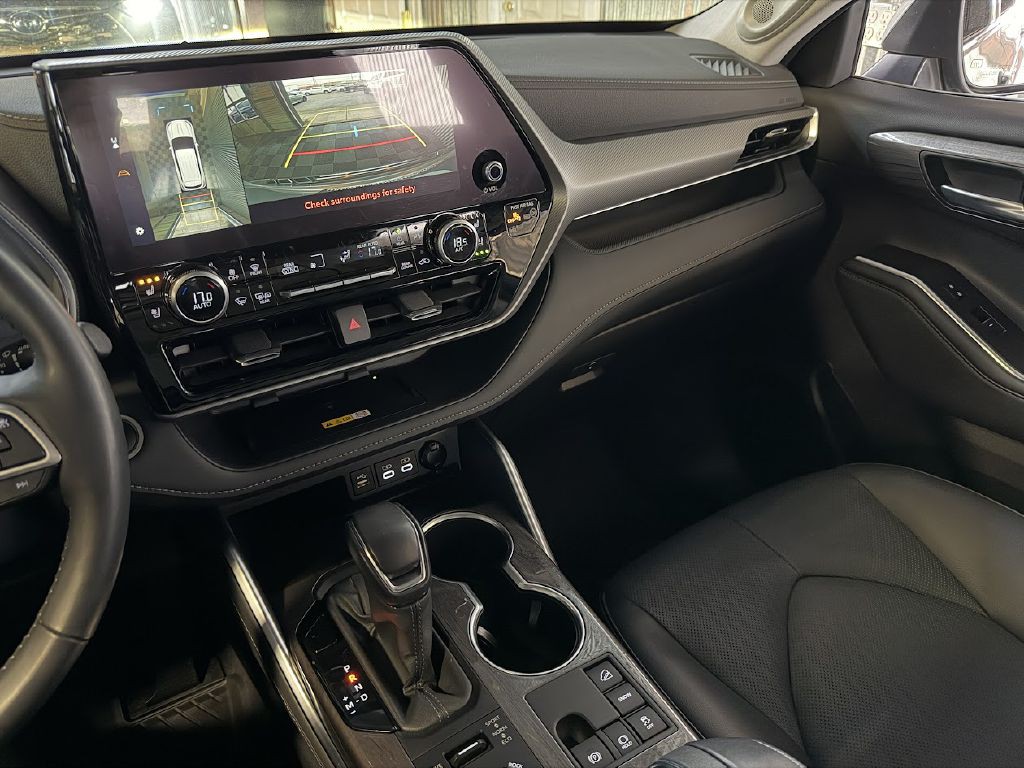 2024 Toyota Highlander Image 14