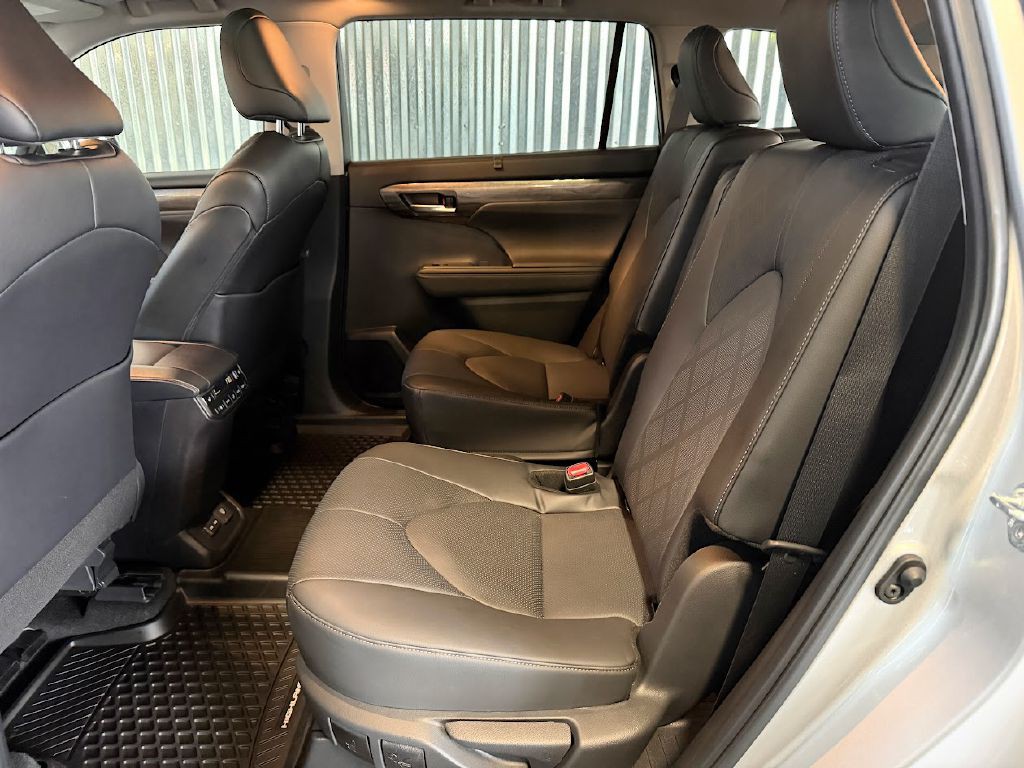 2024 Toyota Highlander Image 15