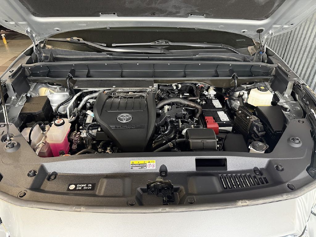 2024 Toyota Highlander Image 32