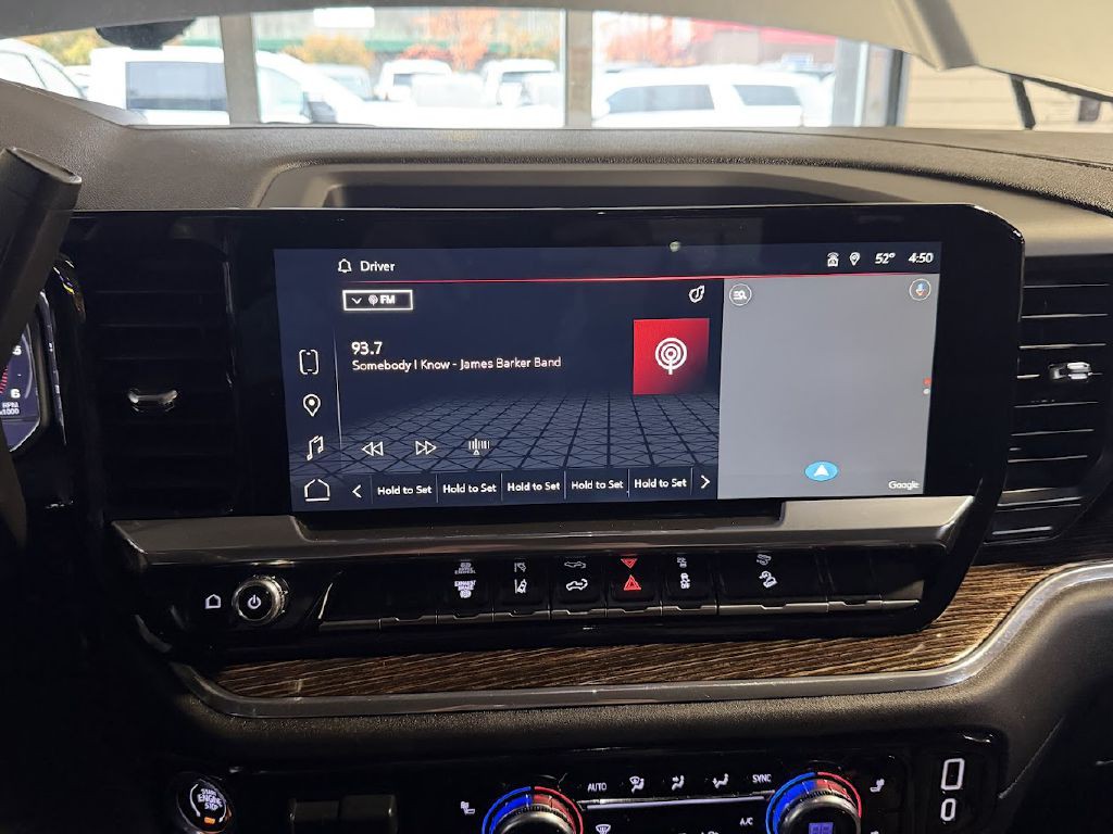 2024 GMC Sierra Image 16
