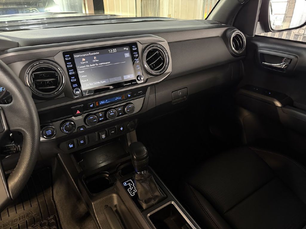 2020 Toyota Tacoma Image 15