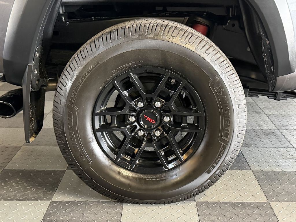 2020 Toyota Tacoma Image 29
