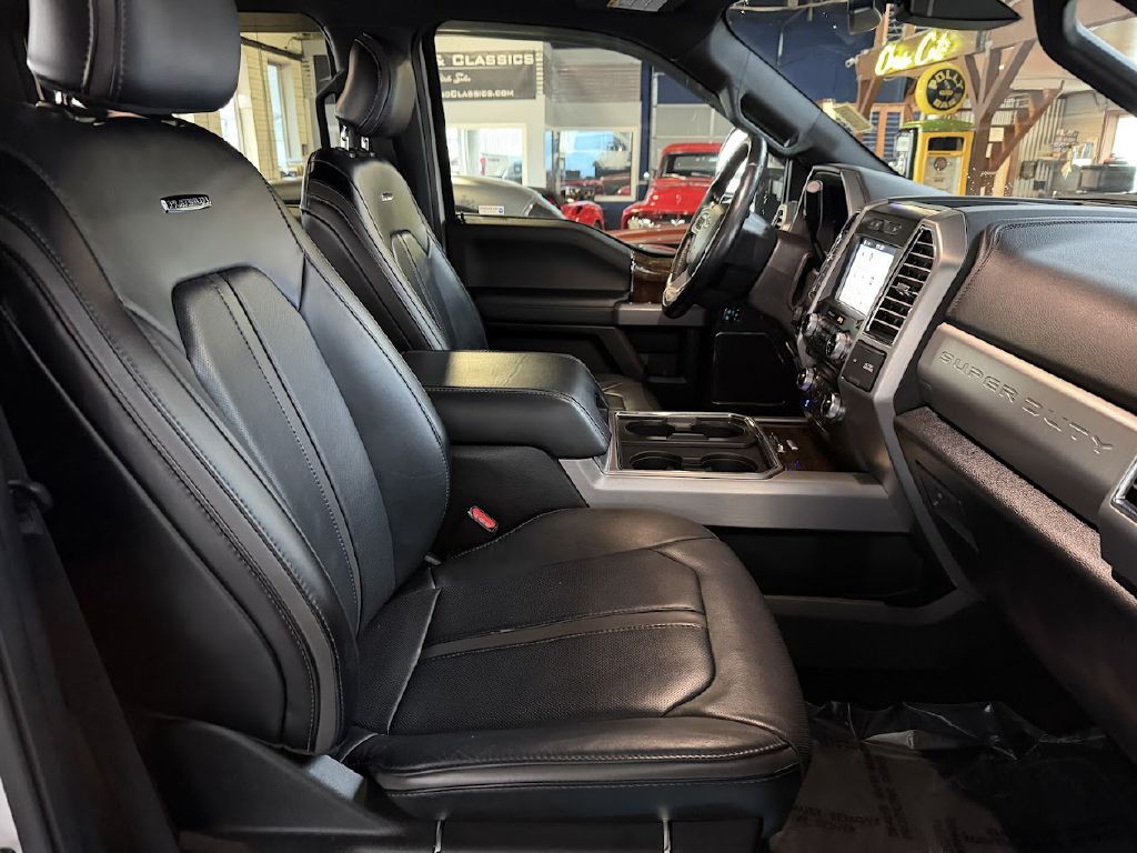 2017 Ford F-350 Image 12
