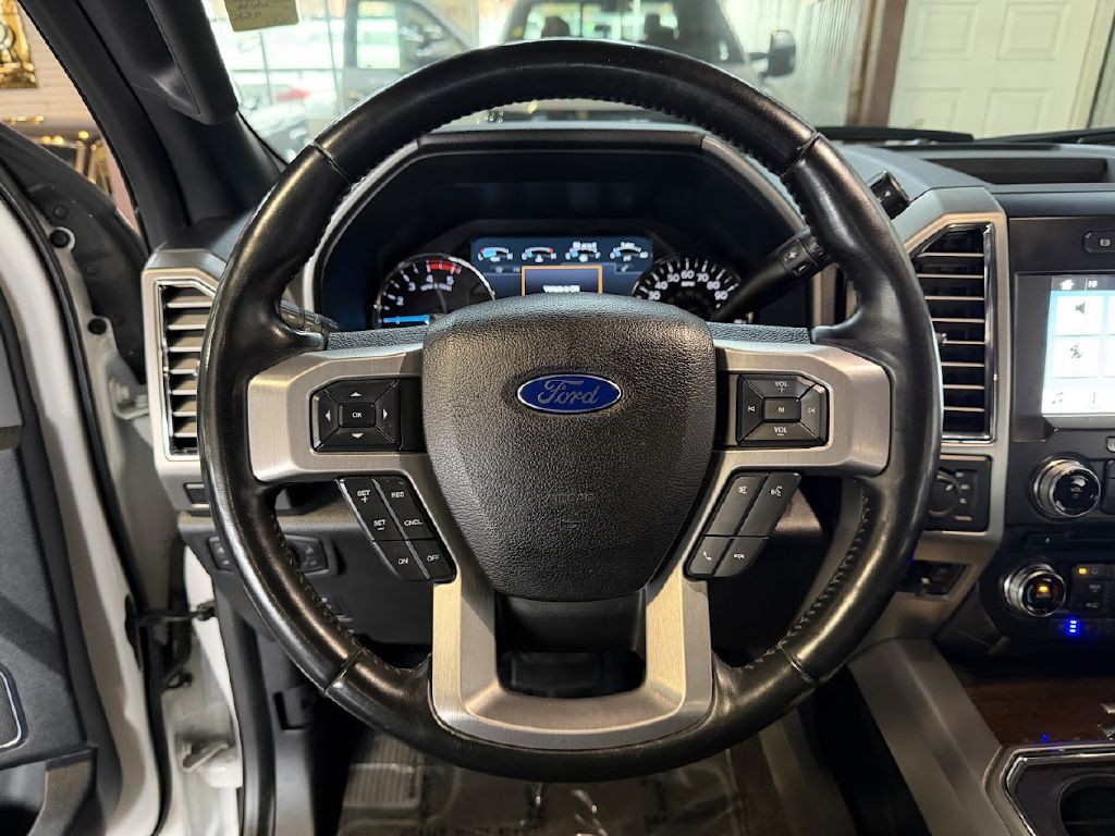 2017 Ford F-350 Image 17