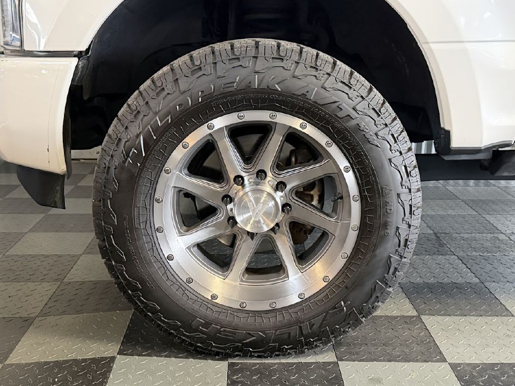 2017 Ford F-350 Image 31