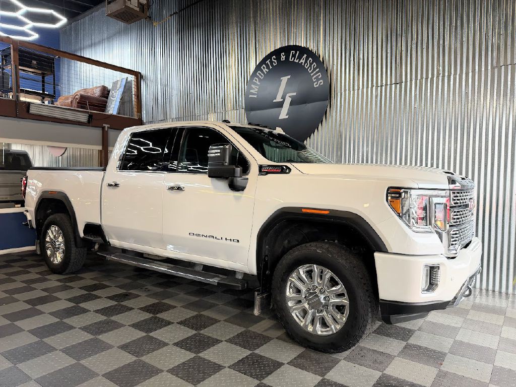 2021 GMC Sierra Image 2