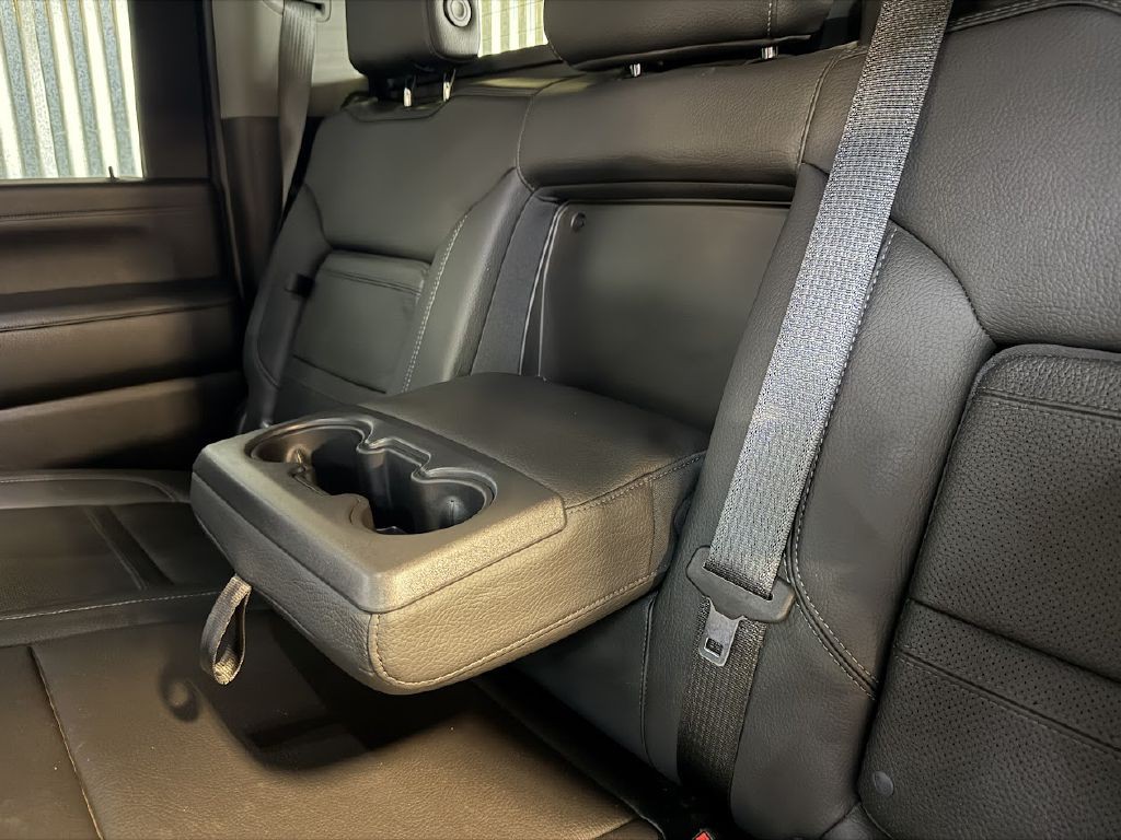 2021 GMC Sierra Image 18