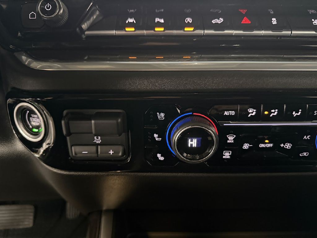 2022 Chevrolet Silverado 1500 Image 24