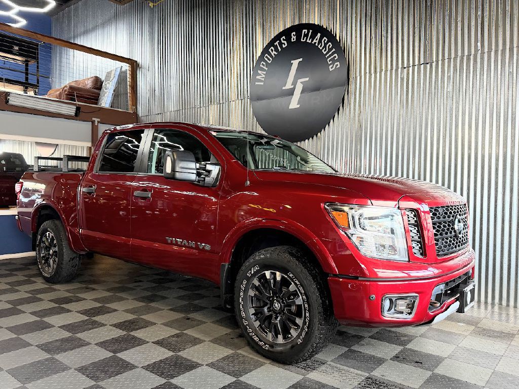 2018 Nissan Titan Image 3