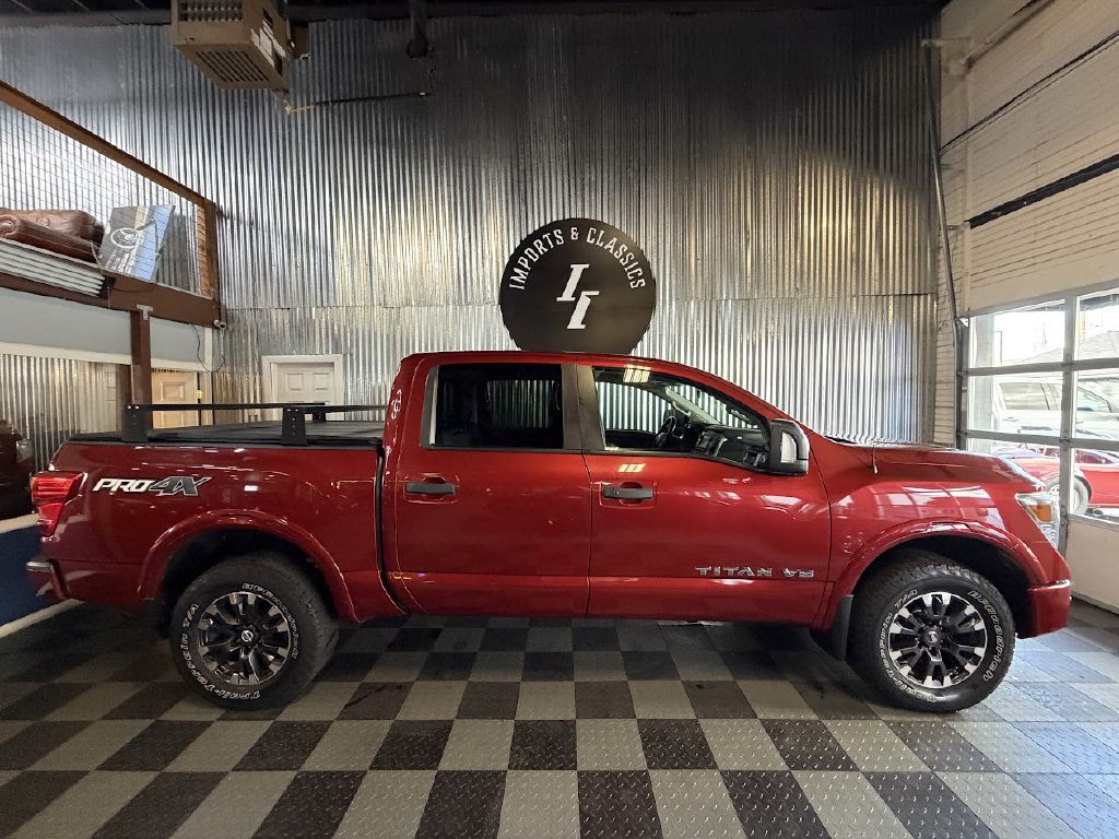 2018 Nissan Titan Image 8