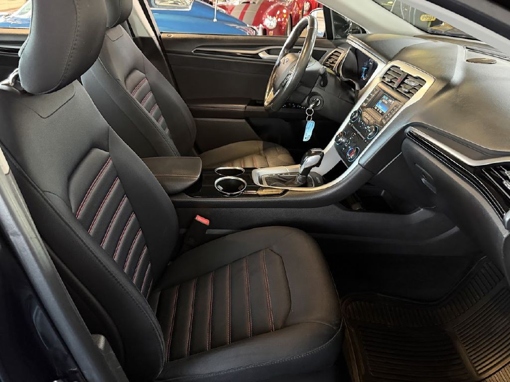 2013 Ford Fusion Image 13