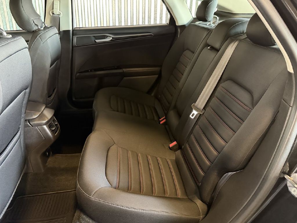 2013 Ford Fusion Image 15