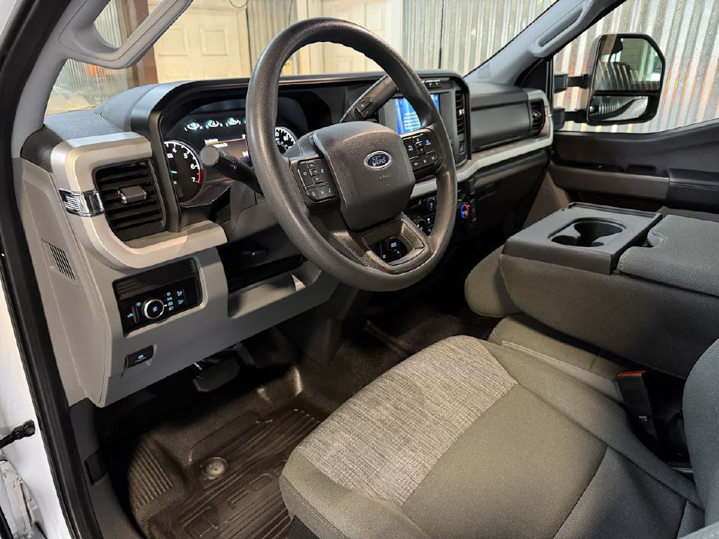 2023 Ford F-250 Image 10