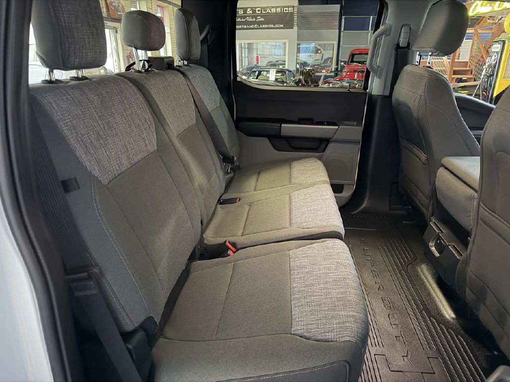 2023 Ford F-250 Image 15