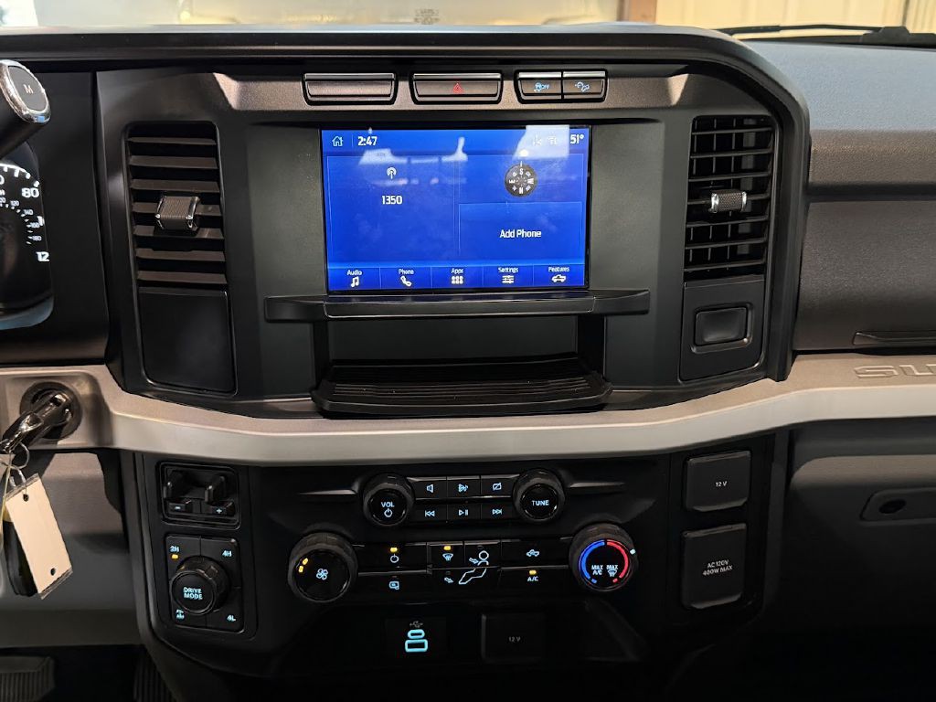2023 Ford F-250 Image 24