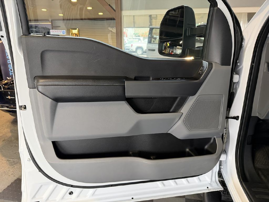 2023 Ford F-250 Image 27