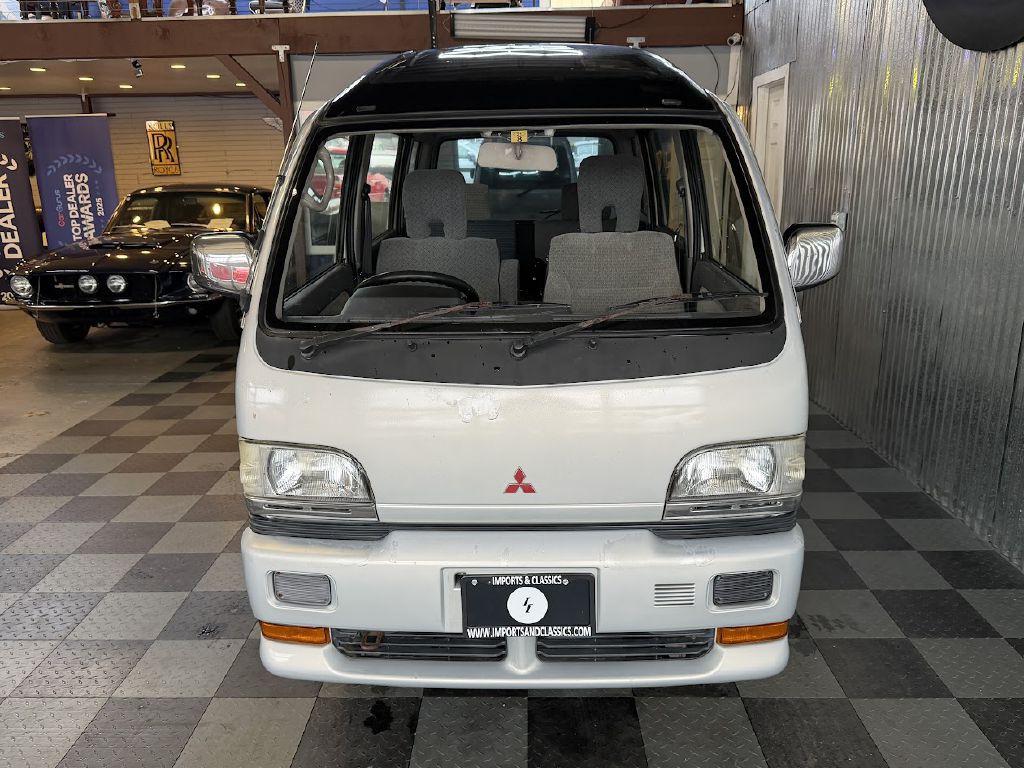 1995 Mitsubishi Bravo Image 5