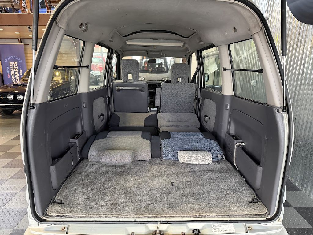 1995 Mitsubishi Bravo Image 15