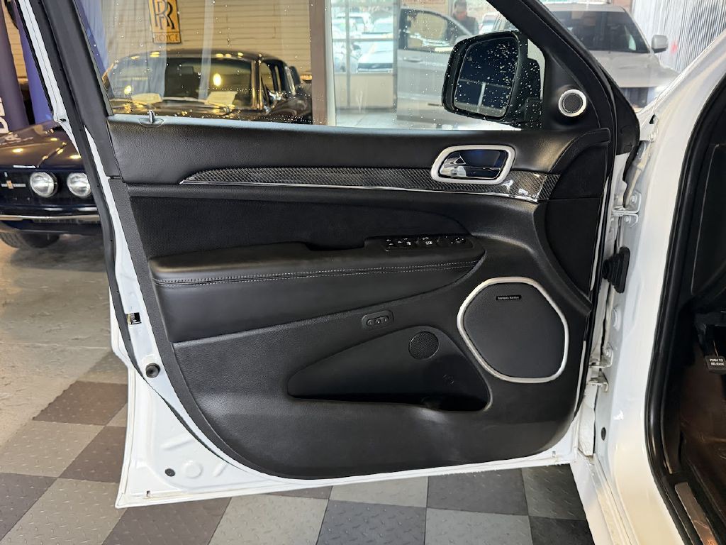 2020 Jeep Grand Cherokee Image 28