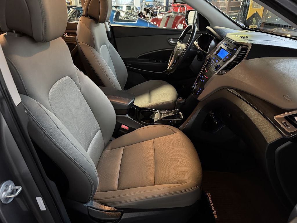 2013 Hyundai Santa Fe Sport Image 13