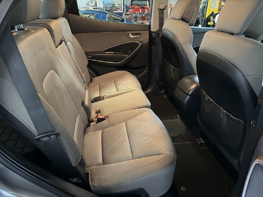 2013 Hyundai Santa Fe Sport Image 16