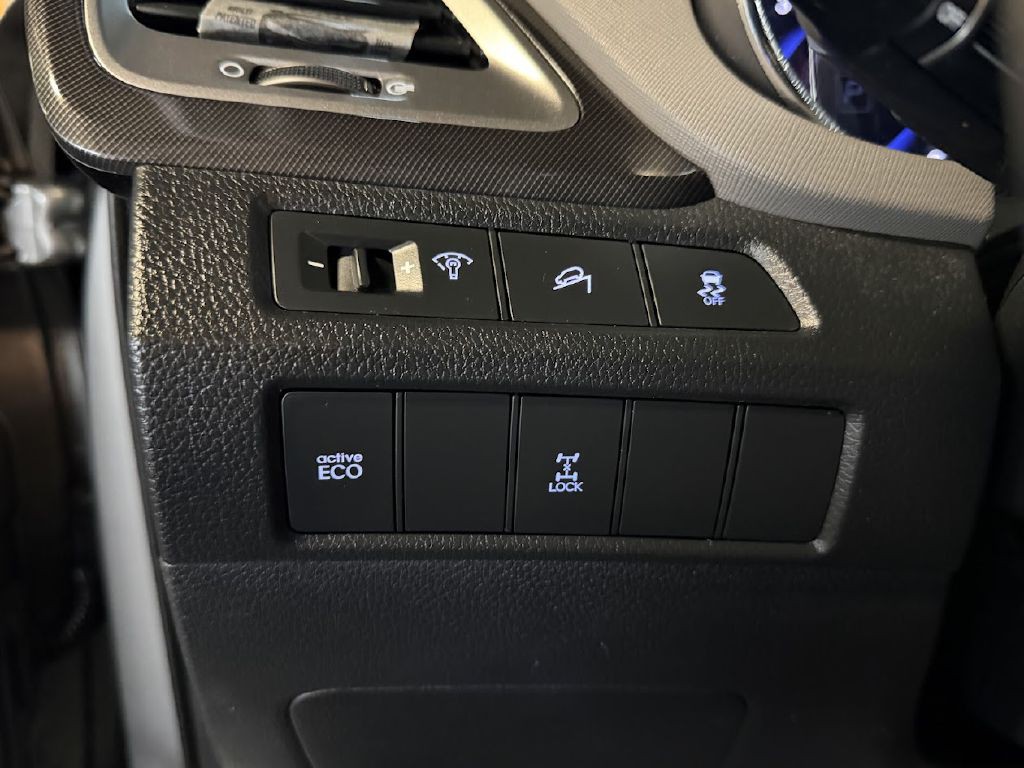 2013 Hyundai Santa Fe Sport Image 23