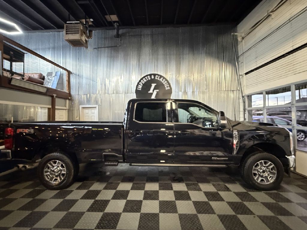 2023 Ford F-350 Image 7