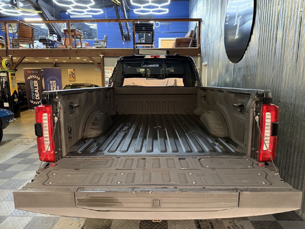 2023 Ford F-350 Image 9