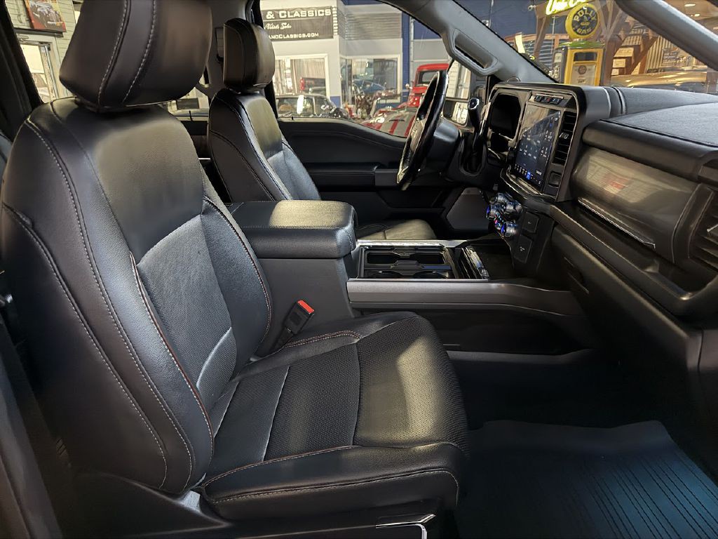 2023 Ford F-350 Image 13