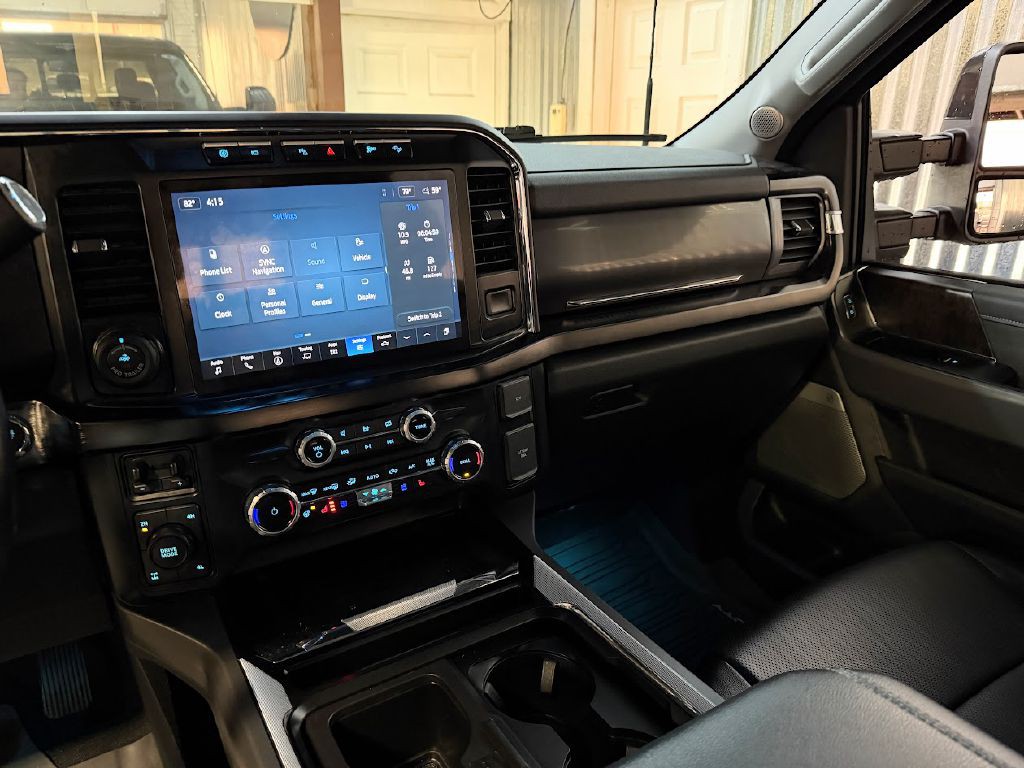 2023 Ford F-350 Image 15