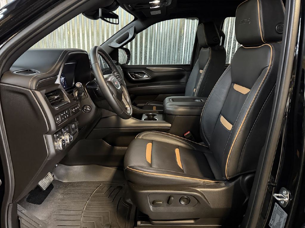 2024 GMC Yukon Image 12