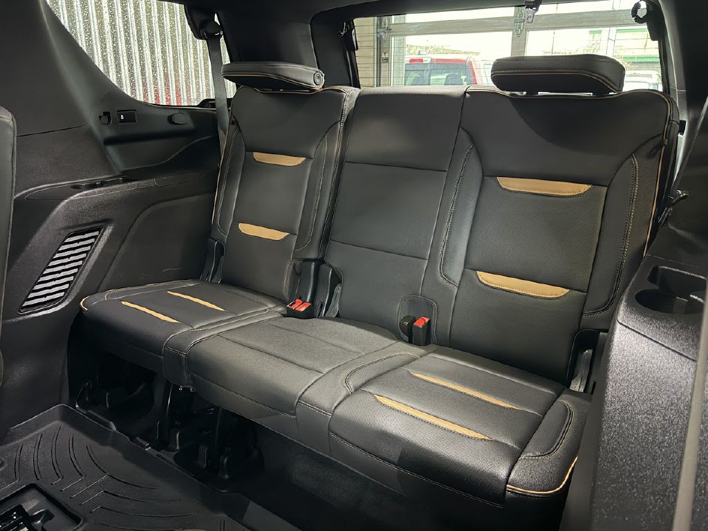 2024 GMC Yukon Image 18