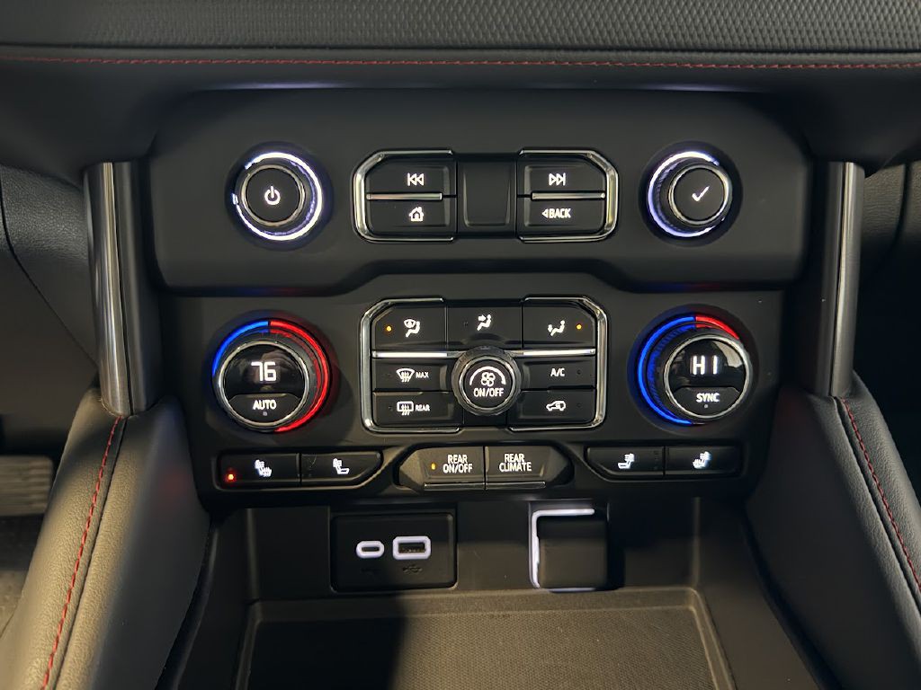 2022 Chevrolet Tahoe Image 26