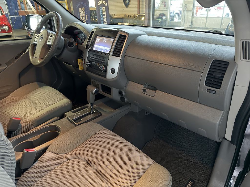 2019 Nissan Frontier Image 14