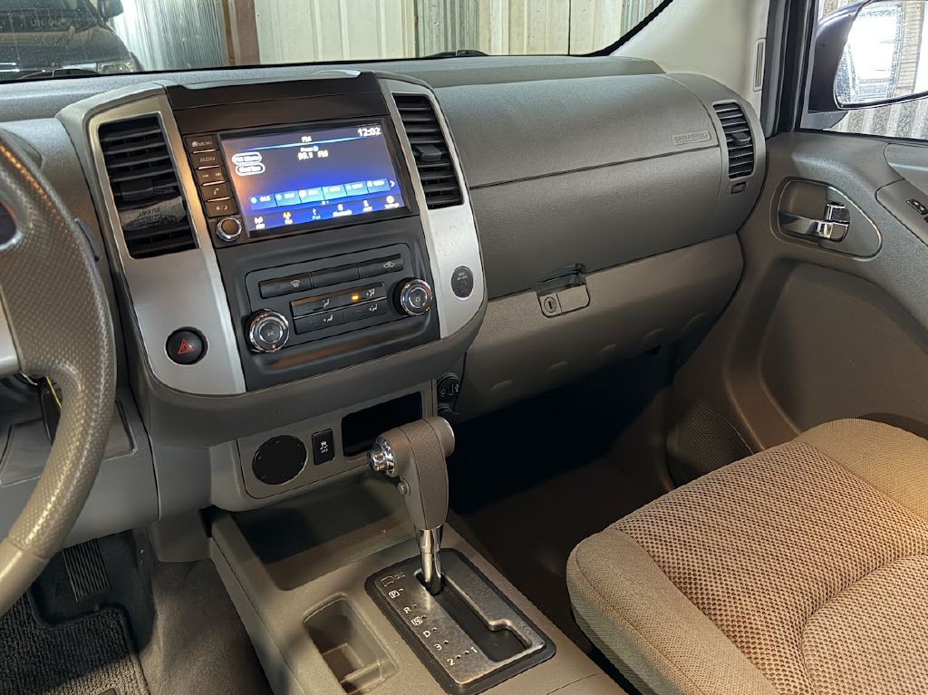 2019 Nissan Frontier Image 15