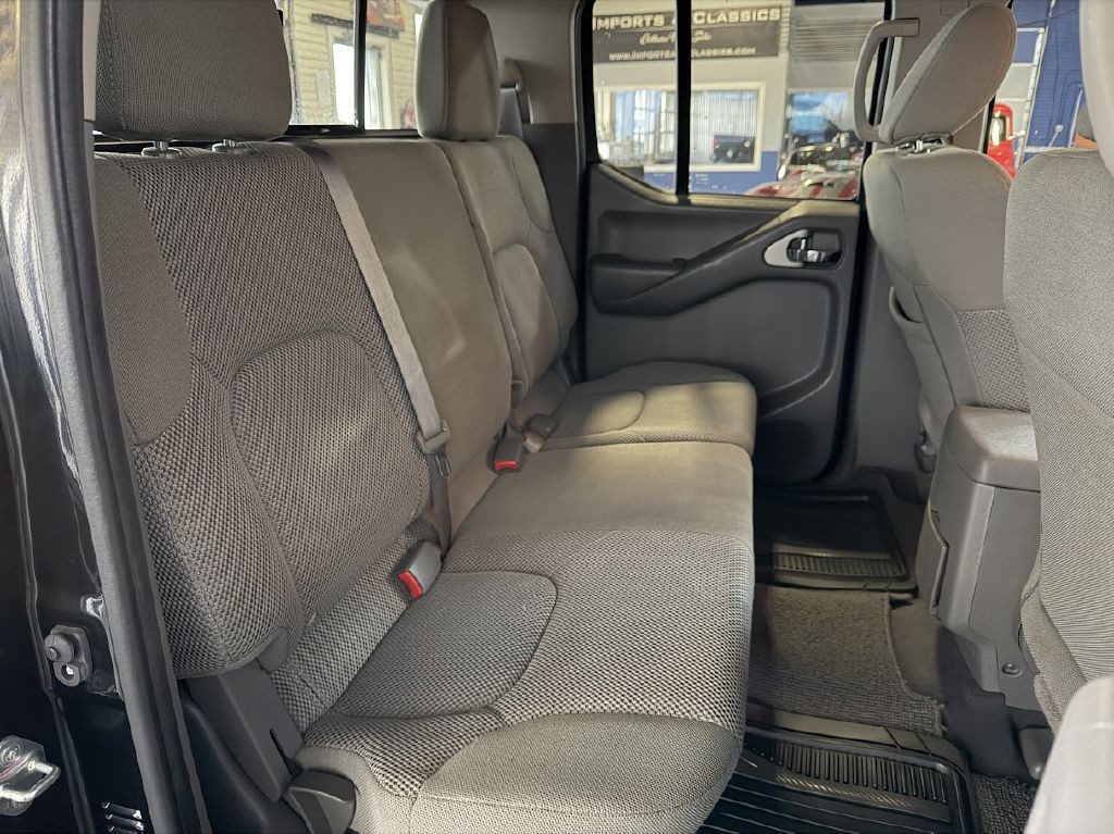 2019 Nissan Frontier Image 16