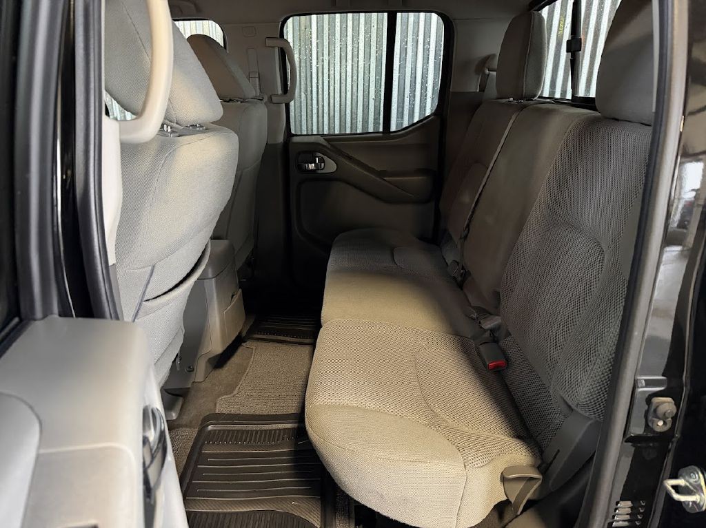 2019 Nissan Frontier Image 17