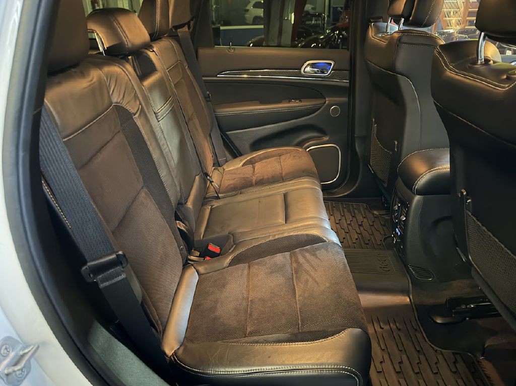 2014 Jeep Grand Cherokee Image 16