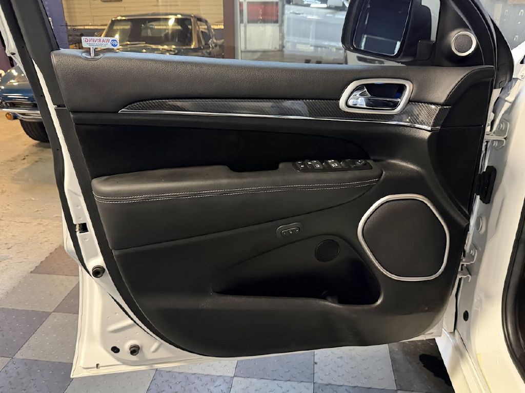 2014 Jeep Grand Cherokee Image 26