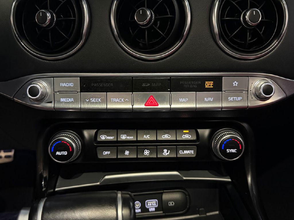 2018 Kia Stinger Image 23