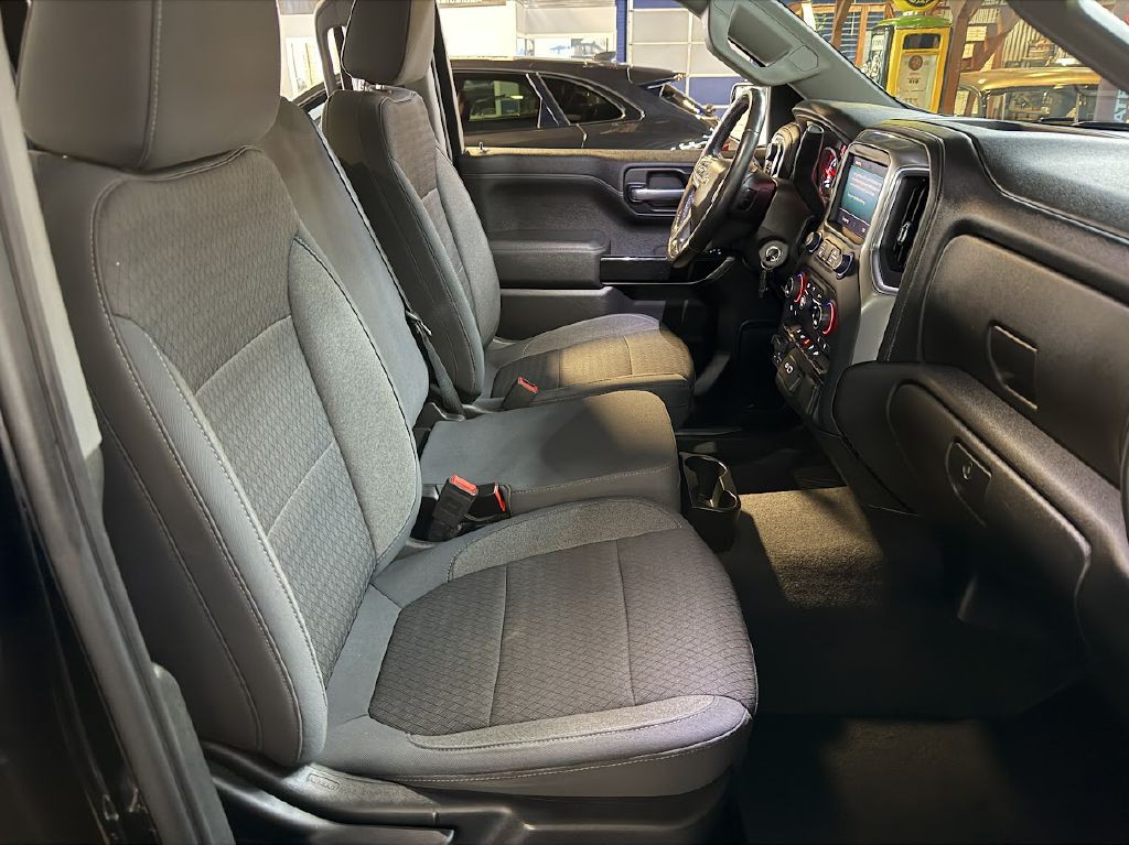 2020 Chevrolet Silverado 1500 Image 13