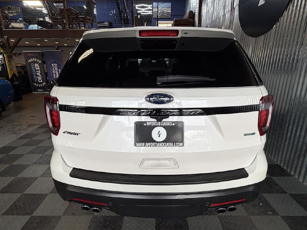 2019 Ford Explorer Image 6
