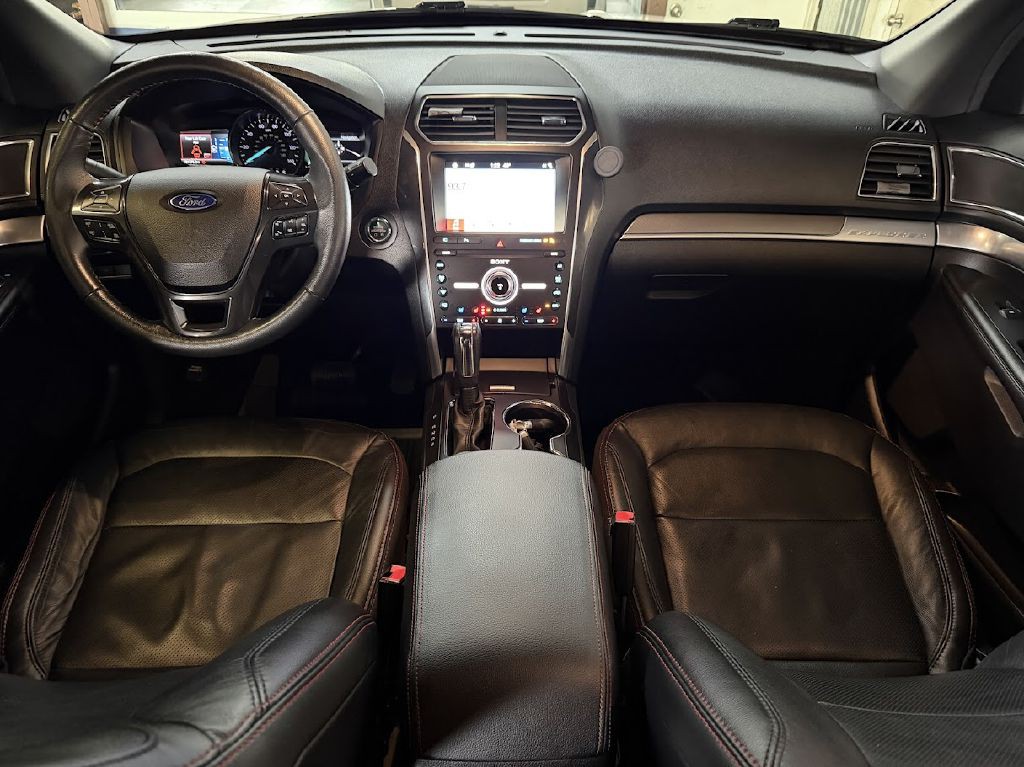 2019 Ford Explorer Image 9