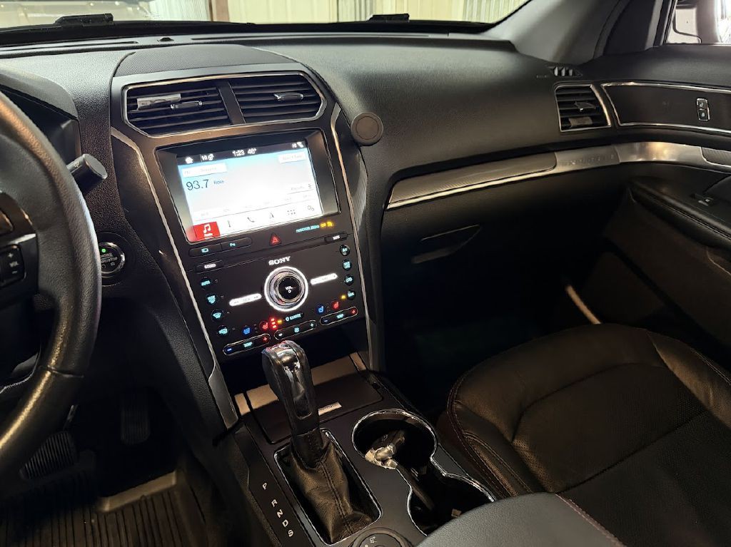 2019 Ford Explorer Image 14