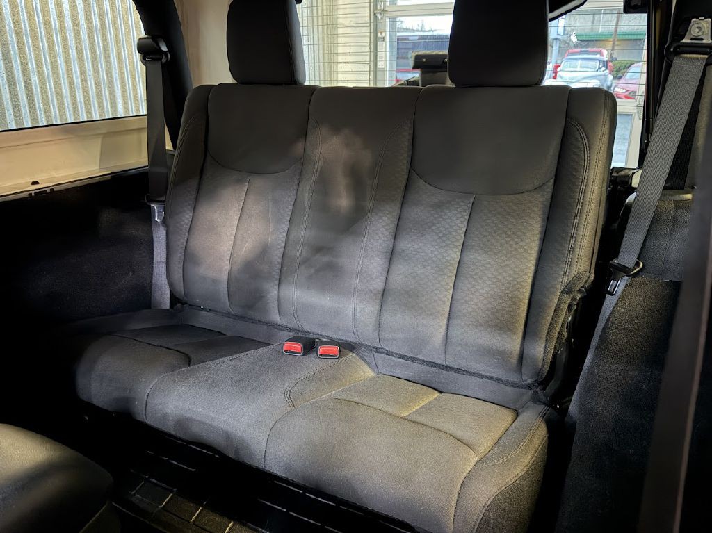 2017 Jeep Wrangler Image 14