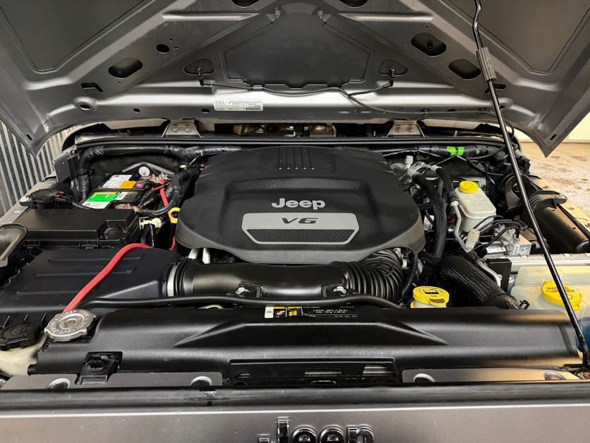 2017 Jeep Wrangler Image 25